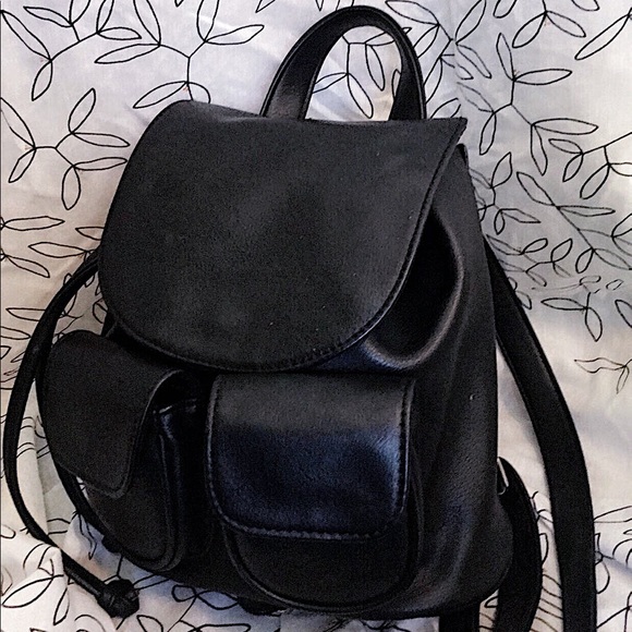 Drawstring backpack - Picture 1 of 3